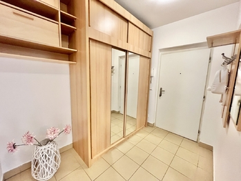 Pronájem bytu 2+kk v osobním vlastnictví 71 m², Praha 10 - Michle