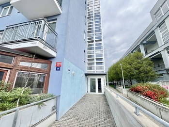 Pronájem bytu 2+kk v osobním vlastnictví 71 m², Praha 10 - Michle