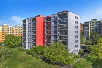 Prodej bytu 3+1 v družstevním vlastnictví 67 m², Praha 8 - Troja