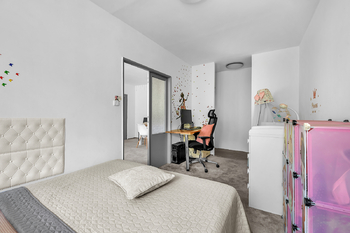 Prodej bytu 3+1 v družstevním vlastnictví 67 m², Praha 8 - Troja