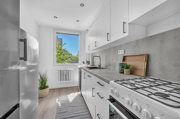 Prodej bytu 3+1 v družstevním vlastnictví 67 m², Praha 8 - Troja