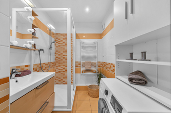 Prodej bytu 3+1 v družstevním vlastnictví 67 m², Praha 8 - Troja