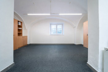 Pronajímané prostory - Pronájem obchodních prostor 64 m², Kutná Hora