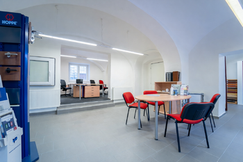 Hlavní místnost  - Pronájem obchodních prostor 64 m², Kutná Hora