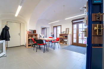 Hlavní místnost  - Pronájem obchodních prostor 64 m², Kutná Hora