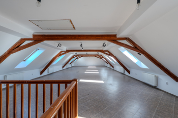 Prodej domu 1145 m², Petříkov