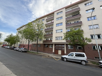 Pronájem bytu 2+kk v osobním vlastnictví 66 m², Praha 7 - Holešovice