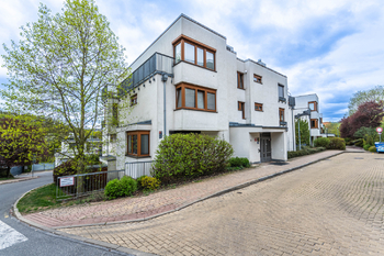 Pronájem bytu 2+kk v osobním vlastnictví 59 m², Praha 5 - Smíchov