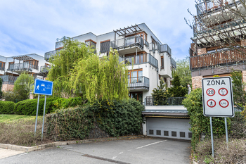 Pronájem bytu 2+kk v osobním vlastnictví 59 m², Praha 5 - Smíchov