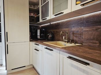 Prodej domu 147 m², Uhy