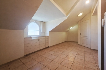 Prodej domu 147 m², Uhy
