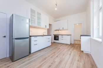 Pronájem bytu 3+1 v osobním vlastnictví 100 m², Praha 6 - Dejvice