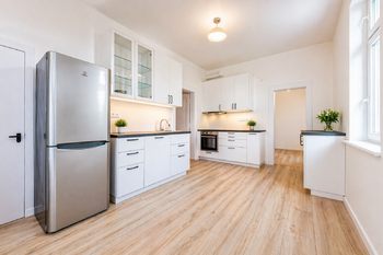 Pronájem bytu 3+1 v osobním vlastnictví 100 m², Praha 6 - Dejvice