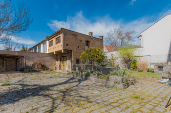 Prodej obchodních prostor 554 m², Kolín