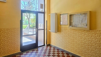 Vstup do domu - Prodej bytu 3+1 v osobním vlastnictví 65 m², Opava