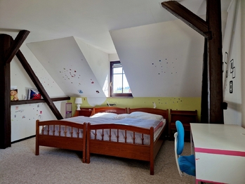 Pokoj - Prodej domu 368 m², Benešov u Semil