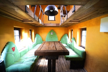 Prodej pozemku 1345 m², Uhy