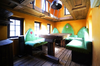 Prodej pozemku 1345 m², Uhy
