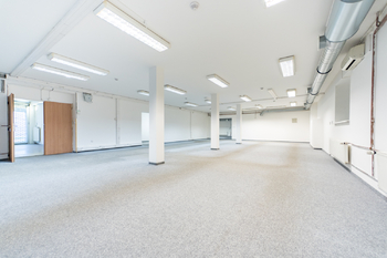 Pronájem obchodních prostor 661 m², Praha 4 - Háje