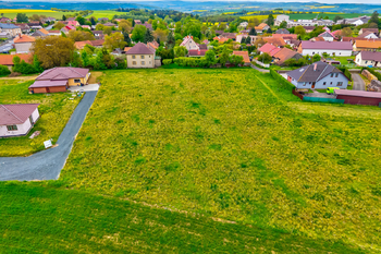 Prodej pozemku 10000 m², Zbizuby
