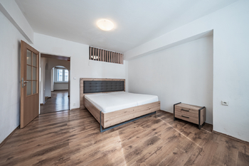 Pronájem bytu 2+kk v osobním vlastnictví 68 m², Benešov