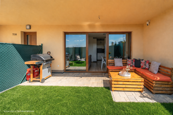 Zahrada s terasou - Prodej bytu 3+kk v osobním vlastnictví 75 m², Kouřim