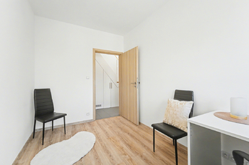 Dětský pokoj - Prodej bytu 3+kk v osobním vlastnictví 75 m², Kouřim