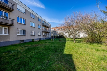 Prodej bytu 3+1 v osobním vlastnictví 70 m², Praha 4 - Podolí