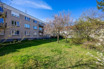 Prodej bytu 3+1 v osobním vlastnictví 70 m², Praha 4 - Podolí