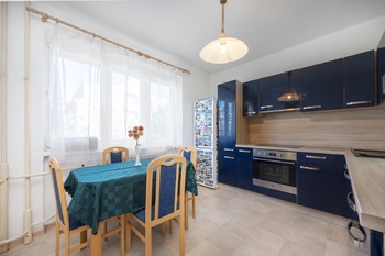 Prodej bytu 3+1 v osobním vlastnictví 70 m², Praha 4 - Podolí