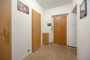 Prodej bytu 3+1 v osobním vlastnictví 70 m², Praha 4 - Podolí