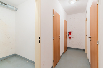 sklep - Pronájem bytu 4+kk v osobním vlastnictví 100 m², Praha 5 - Slivenec