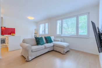 obývací pokoj - Prodej bytu 4+kk v osobním vlastnictví 80 m², Praha 4 - Nusle