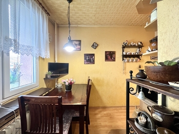 Prodej bytu 2+1 v osobním vlastnictví 59 m², Chomutov