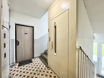 Prodej bytu 2+1 v osobním vlastnictví 59 m², Chomutov