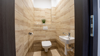 Samostatné WC - Prodej domu 105 m², Ševětín