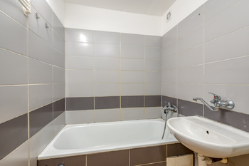 Prodej bytu 2+kk v osobním vlastnictví 55 m², Hradec Králové