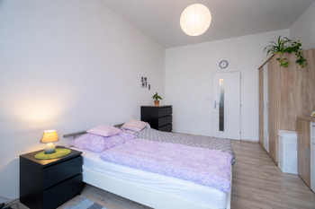 Část ( 2+1 )  - Ložnice - Prodej bytu 3+1 v osobním vlastnictví 89 m², Praha 3 - Žižkov