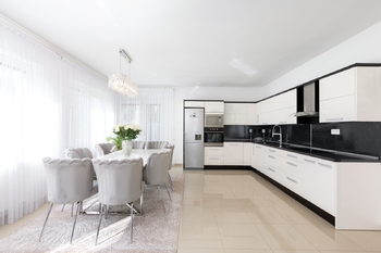 Prodej domu 143 m², Zlatá