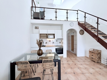 Pronájem bytu 2+kk v družstevním vlastnictví 45 m², Hostivice