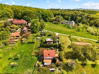 Prodej pozemku 708 m², Zlín