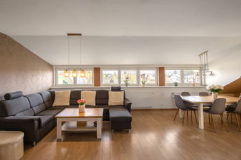 +420 739 604 767 I vaclav.adamcik@re-max.cz I prodej bytu Opava - Prodej bytu 4+1 v osobním vlastnictví 113 m², Opava
