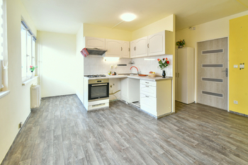 Prodej bytu 2+kk v osobním vlastnictví 47 m², Hradec Králové