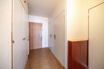 Předsíň - Prodej bytu 2+kk v osobním vlastnictví 47 m², Praha 7 - Holešovice