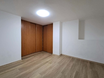 Pronájem bytu 4+kk v osobním vlastnictví 82 m², Praha 4 - Modřany