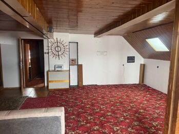 Pronájem domu 130 m², Podhradní Lhota