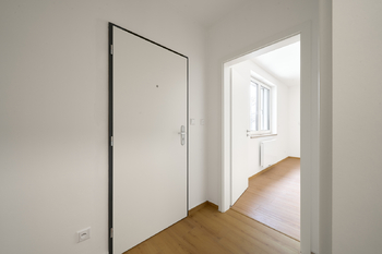 Chodba - Pronájem bytu 3+kk v osobním vlastnictví 51 m², Hradec Králové