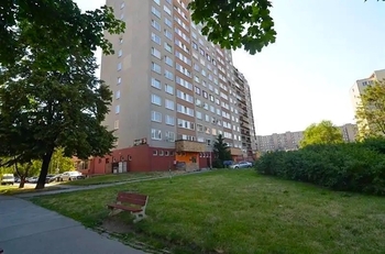 Dům - Pronájem bytu 1+kk v osobním vlastnictví 20 m², Praha 4 - Záběhlice