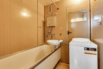 Koupelna - Prodej bytu 3+1 v osobním vlastnictví 68 m², Horšovský Týn