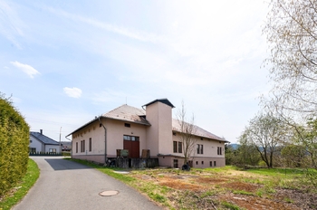 Prodej obchodních prostor 1080 m², Jablůnka